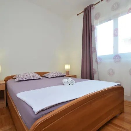 Ante By Interhome Vikendica