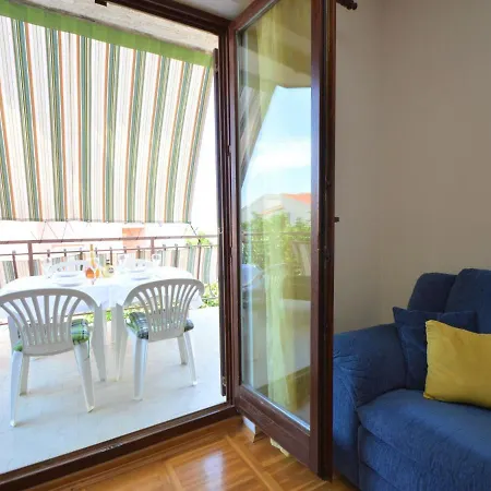 بيت للعطل Ante By Interhome